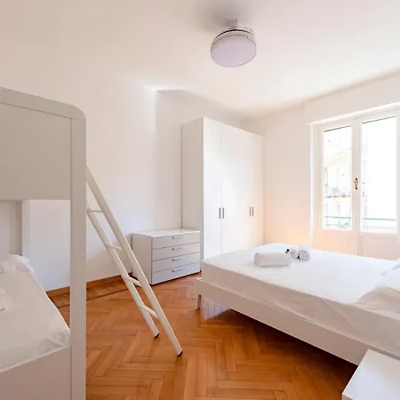 Joivy Chic Flat With Balcony Appartamento