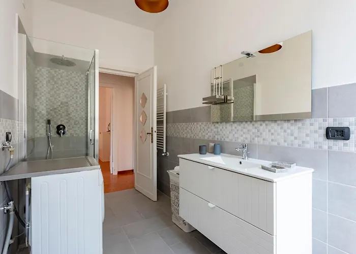 Joivy Chic Flat With Balcony Апартаменты