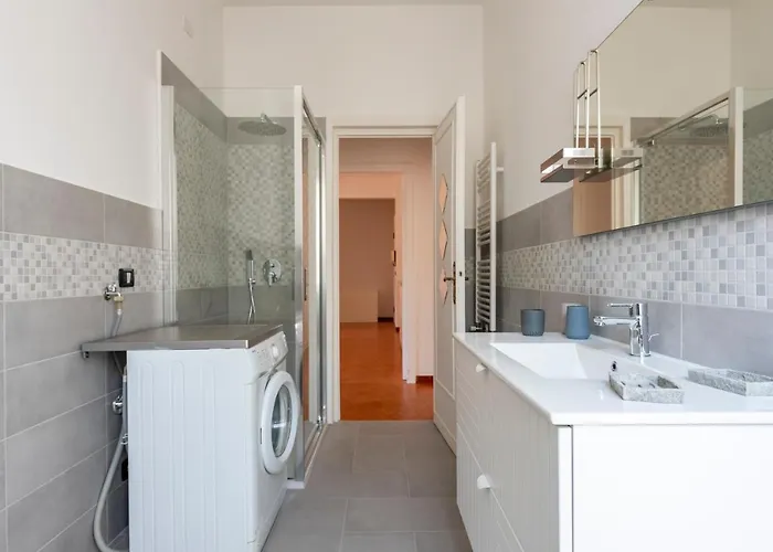 Joivy Chic Flat With Balcony Апартаменты *