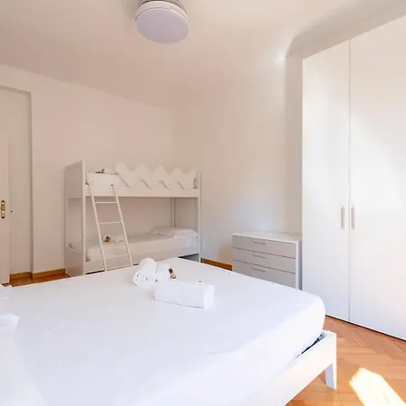 Joivy Chic Flat With Balcony