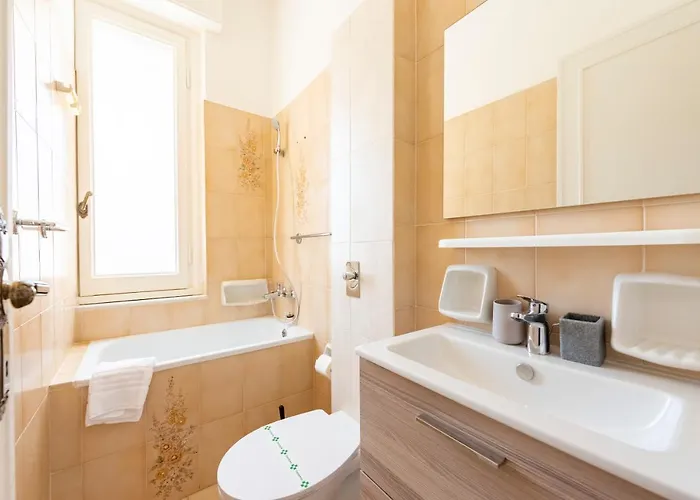 Joivy Chic Flat With Balcony *