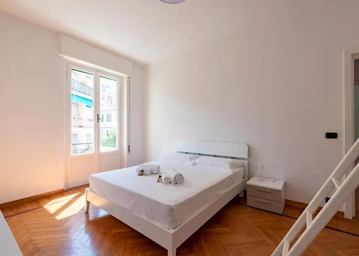 Joivy Chic Flat With Balcony